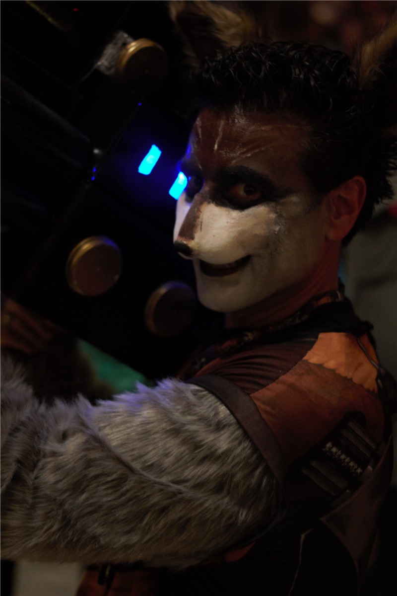 Illustration for article titled Dragon Con Day 0: Cosplayers Invade Atlanta